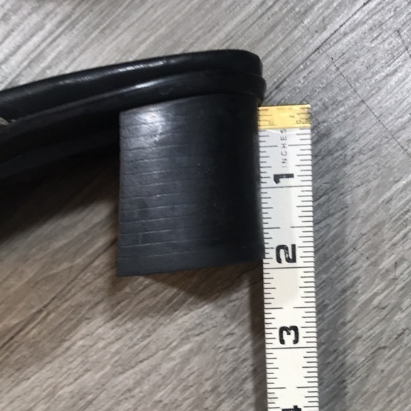 Munro Jules - Greige Nubuck Lacer Cut Slip-On Sandals size 8.5W - Picture 6 of 10